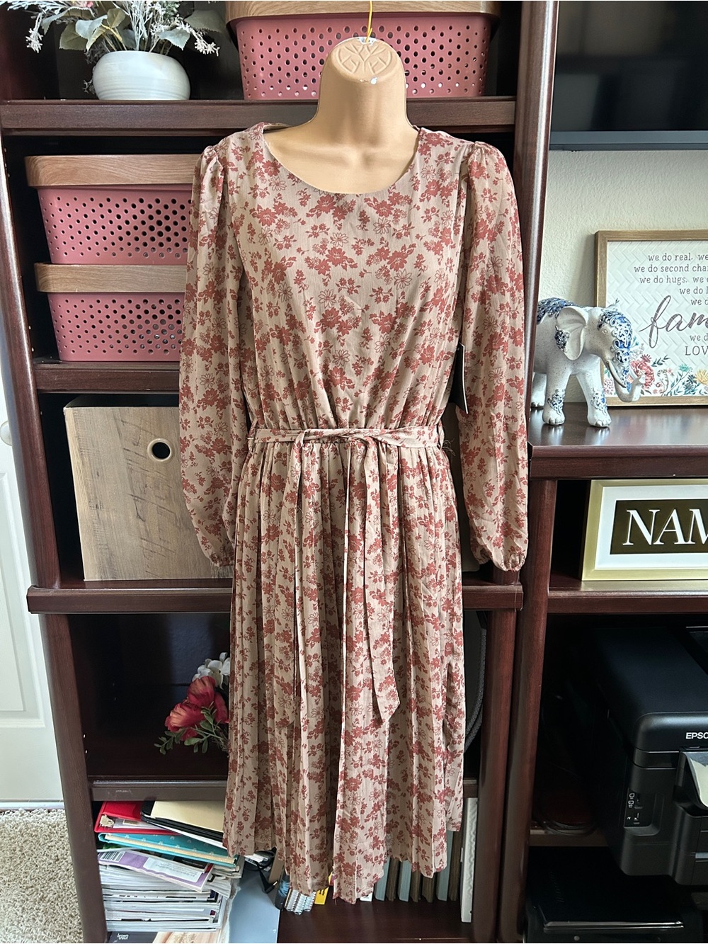 NWT Lark + Grey Women’s Medium Red and Brown Floral Long Sleeve Dress